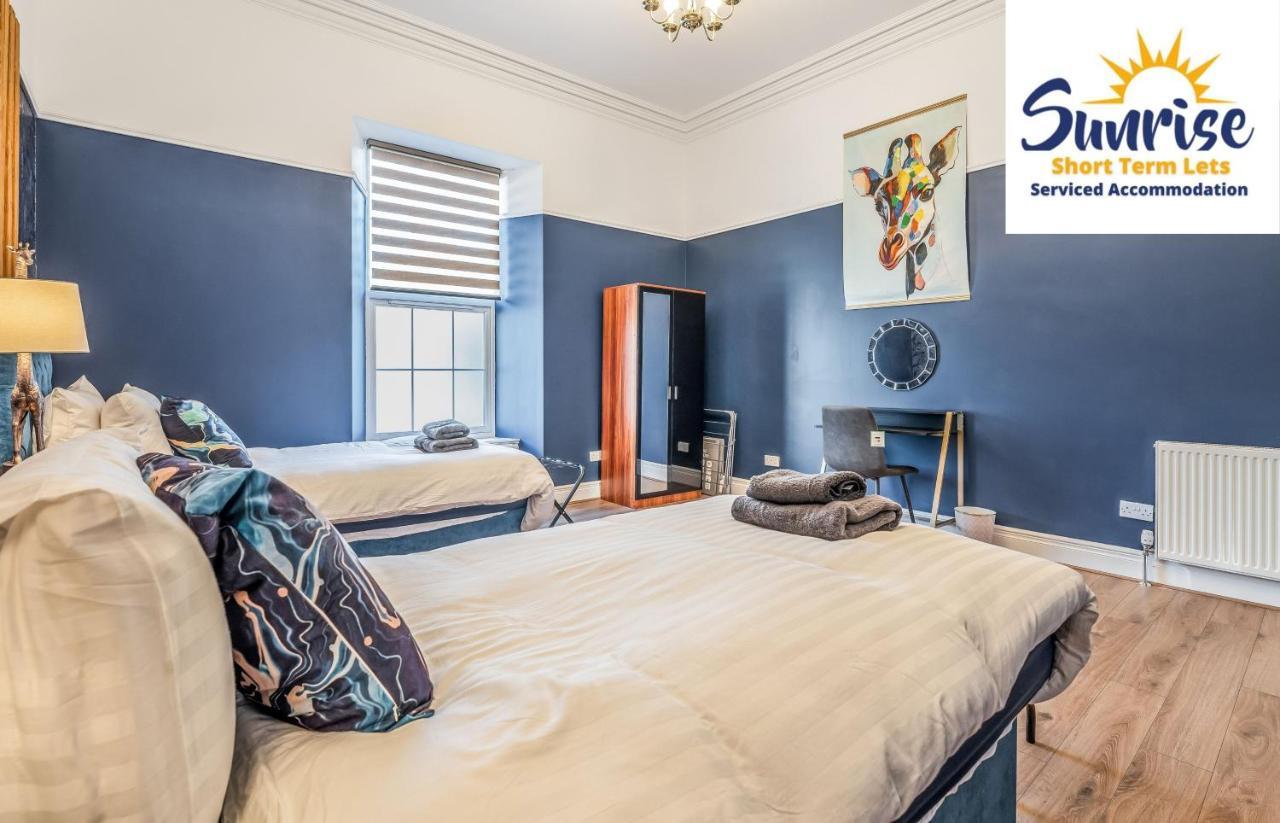 Presidential Apartment, Family Home, Luxury Bedrooms, 2 Rooms, 1 King Bed, 2 Single Beds, Free Wifi, Free Parking, Tourists, Business Travelers, Relocation, Beautiful River Views, - Long Stays, Invoice And Reduced Price Are Only Via Sunrise Short Let 邓迪 外观 照片