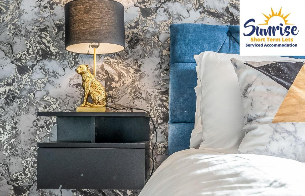 Presidential Apartment, Family Home, Luxury Bedrooms, 2 Rooms, 1 King Bed, 2 Single Beds, Free Wifi, Free Parking, Tourists, Business Travelers, Relocation, Beautiful River Views, - Long Stays, Invoice And Reduced Price Are Only Via Sunrise Short Let 邓迪 外观 照片