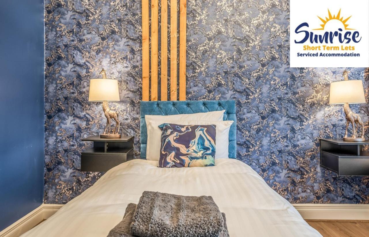 Presidential Apartment, Family Home, Luxury Bedrooms, 2 Rooms, 1 King Bed, 2 Single Beds, Free Wifi, Free Parking, Tourists, Business Travelers, Relocation, Beautiful River Views, - Long Stays, Invoice And Reduced Price Are Only Via Sunrise Short Let 邓迪 外观 照片