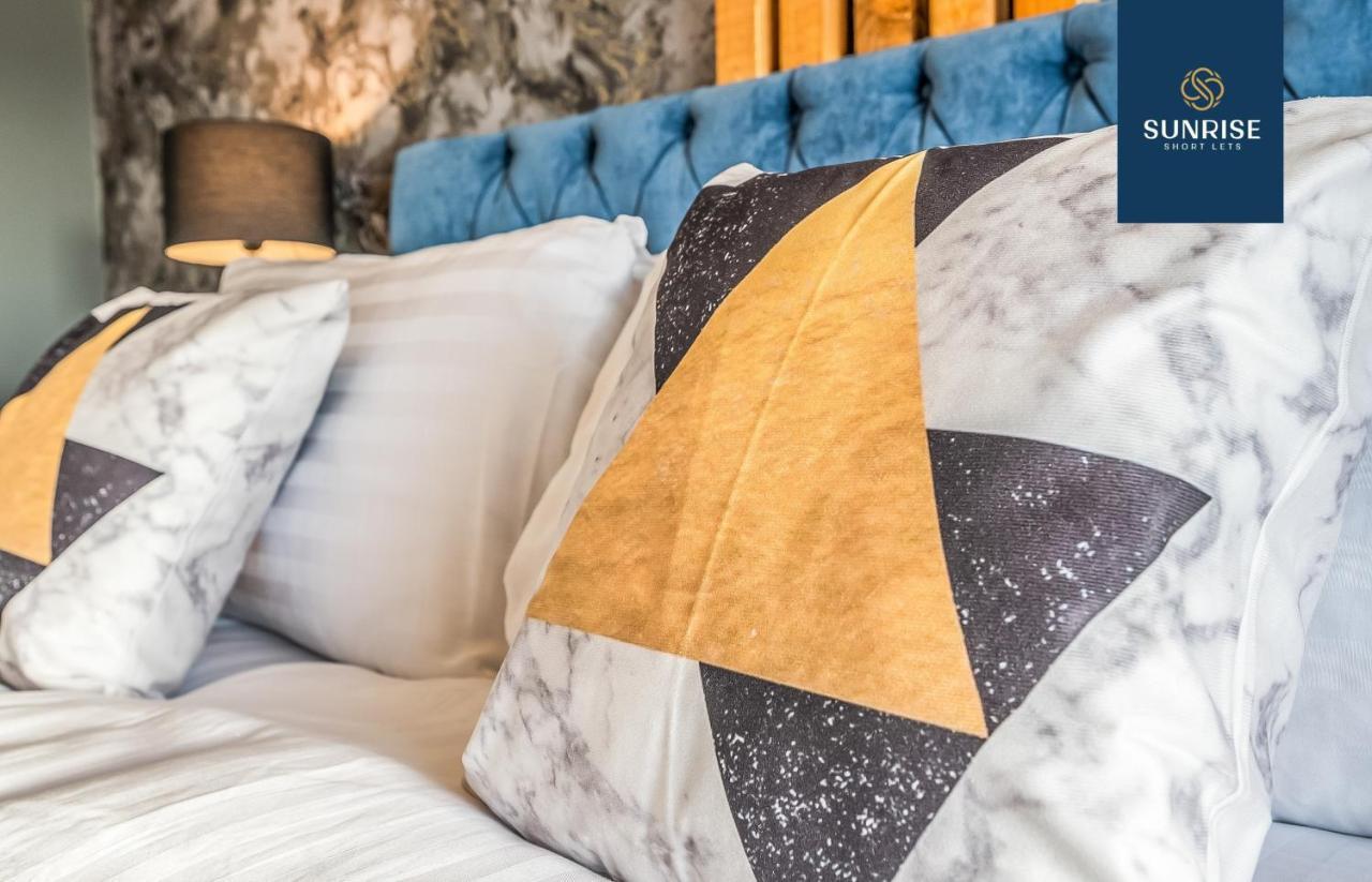 Presidential Apartment, Family Home, Luxury Bedrooms, 2 Rooms, 1 King Bed, 2 Single Beds, Free Wifi, Free Parking, Tourists, Business Travelers, Relocation, Beautiful River Views, - Long Stays, Invoice And Reduced Price Are Only Via Sunrise Short Let 邓迪 外观 照片