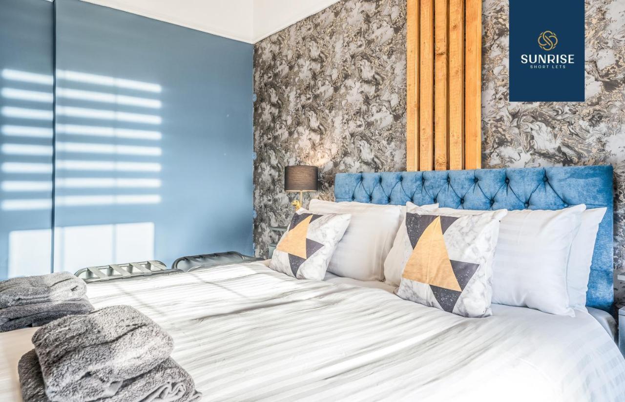 Presidential Apartment, Family Home, Luxury Bedrooms, 2 Rooms, 1 King Bed, 2 Single Beds, Free Wifi, Free Parking, Tourists, Business Travelers, Relocation, Beautiful River Views, - Long Stays, Invoice And Reduced Price Are Only Via Sunrise Short Let 邓迪 外观 照片