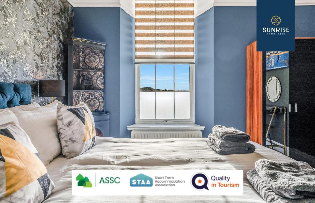 Presidential Apartment, Family Home, Luxury Bedrooms, 2 Rooms, 1 King Bed, 2 Single Beds, Free Wifi, Free Parking, Tourists, Business Travelers, Relocation, Beautiful River Views, - Long Stays, Invoice And Reduced Price Are Only Via Sunrise Short Let 邓迪 外观 照片